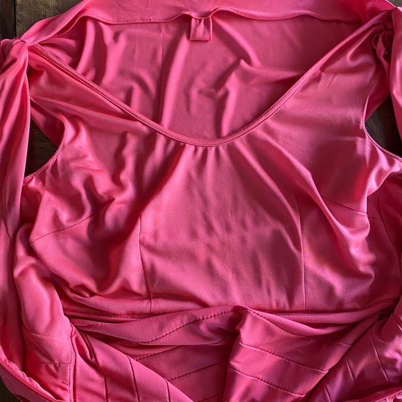 Adrianna Papell Coral Color fitted dress size 4 - Picture 7 of 7